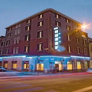 Hotel Piccolo, Mediolan