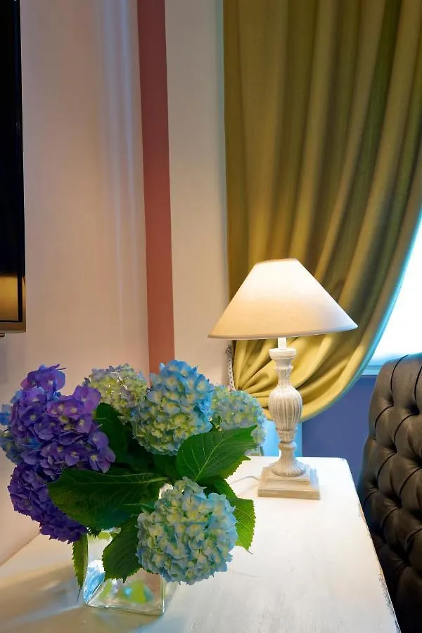 Affittacamere Hotel White Ribbon Milano